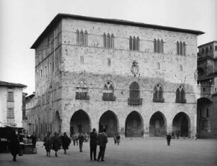 Palazzo del Comune & Palazzo degli Anziani