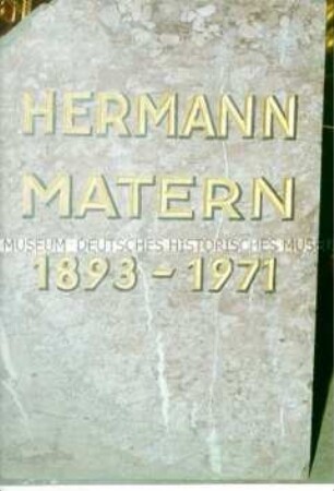 Grab-/Gedenkplatte "Hermann Matern"