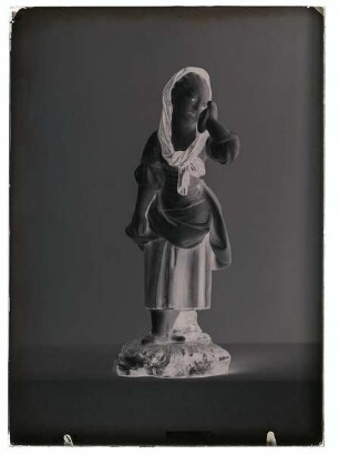 Figur "Weinendes Mädchen"