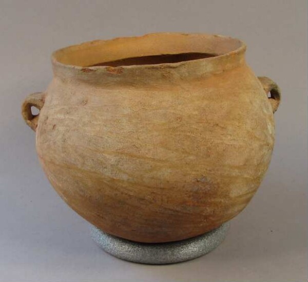 Clay vessel