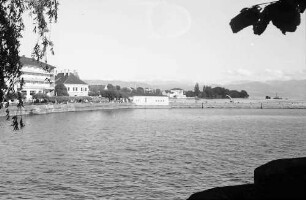 Langenargen: See und Hotel Schiff (links)