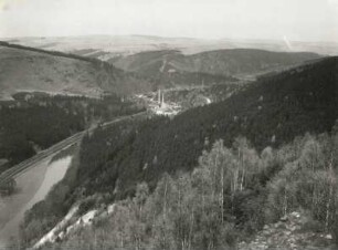Drebach-Scharfenstein. Ortsansicht mit Fabrikanlage von Nordwesten