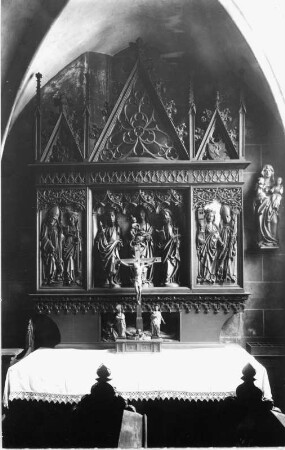 Schnitzaltar mit Madonna und Heiligen : Schnitzaltar mit Madonna und Heiligen. Franken (vielleicht in Nürnberg)