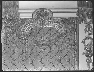 Potsdam, Neues Palais, Oberes Fürstenquartier, Jagdkammer, R.: Westwand, Mitte.