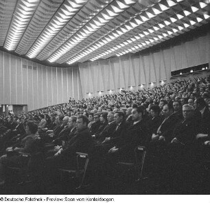 Filmtheater Prager Straße (Außen- und Innenansichten)