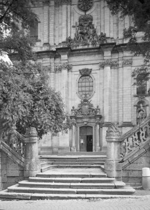 Katholische Pfarr- und Wallfahrtskirche zur Heiligsten Dreifaltigkeit