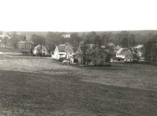 Pfaffroda-Dittmannsdorf. Ortsteilansicht. Blick von der Dresdner Straße nach Westen