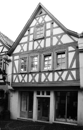 Wohnhaus, Fachwerk; Gelnhausen, Langgasse 29