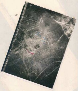 Foto des Geländes um die "Kolonie Angres-Süd" südlich von Liévin (Luftbild)