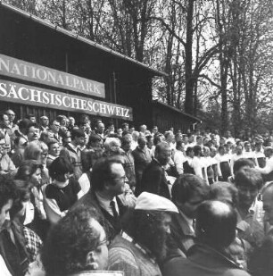 Sächsische Schweiz, Wildwiese. Sächsischer Bergsteigerchor "Kurt Schlosser", Chor des SBB (Sächsischer Bergsteigerbund) "Die Bergfinken" und Sebnitzer Bergsteigerchor