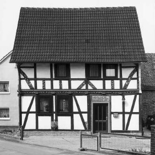 Meinhard, Hüttenweg 4