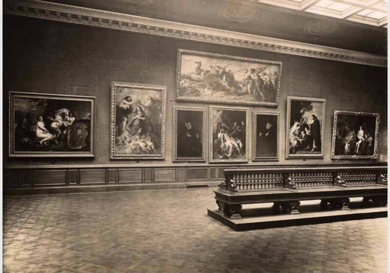Aufstellung der Gemäldegalerie und der                             Skulpturensammlung im Kaiser-Friedrich-Museum, Raum 63, Gemälde von                             Rubens