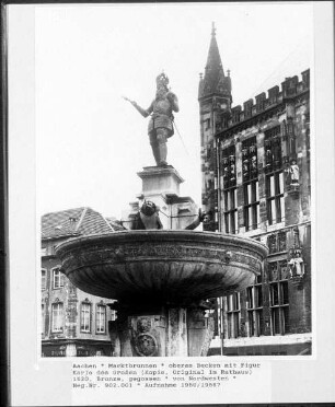 Marktbrunnen — Karl der Große