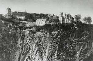 Dresden-Dölzschen. Stadtteilansicht mit Villa "Begerburg". Ansicht über den Steinbruch