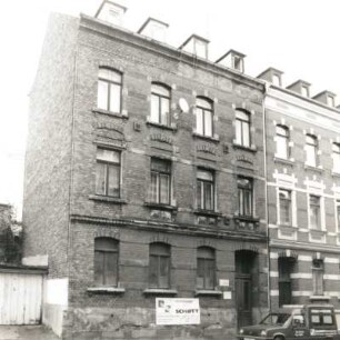 Reichenbach (Vogtland), Bebelstraße 63. Wohnhaus (um 1900). Straßenansicht