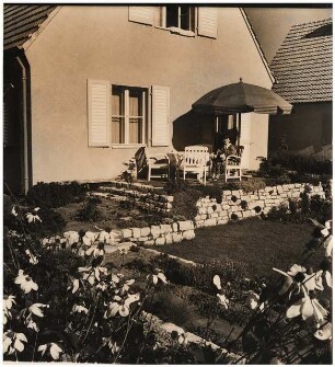 Garten Fröhlich, Kleinmachnow: Haus und Sitzplatz