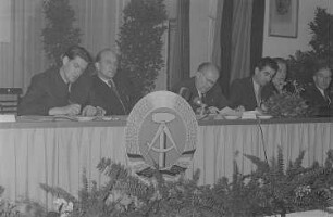 Podium einer LPG-Tagung