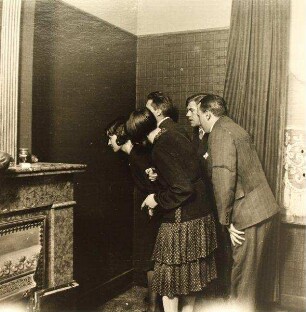 Les spectateurs (La Naissance de l'Objet)