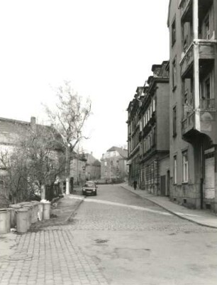 Dresden-Strehlen, Kreischaer Straße. Blick von der Mockritzer Straße nach Nordosten