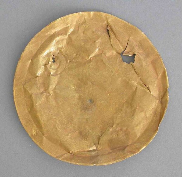 Pendant (decorative gold plate)