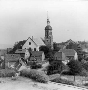 Dohna. Stadtansicht mit Stadtkirche St. Marien. Blick vom Burgberg (von Südwesten)