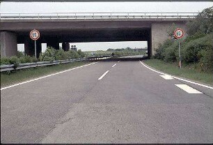Brücke Ost von Nebenfahrbahn