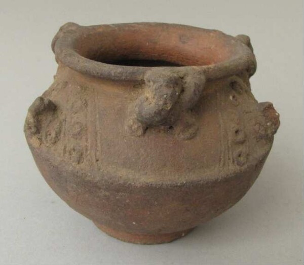 Clay vessel