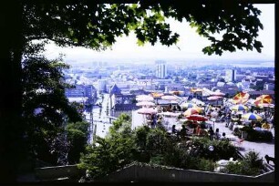 Freiburg: Schlossbergrestaurant Dattler, Terrasse mit Ring