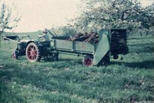 Fotografie: Gülle- und Entmistungstechnik, Festmist, Miststreuer, Triebachse