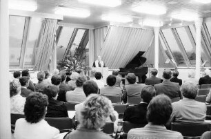 Freiburg: Festveranstaltung in St. Ursula; Weihe durch Msgr. Dr. Sauer, Domkapitular
