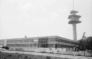 Freiburg: Oberpostdirektion; Fernmeldegebäude und Turm