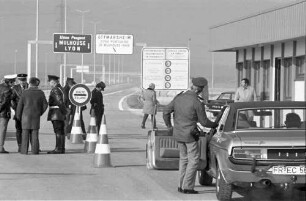 Ottmarsheim: Autobahndreieck Neuenburg - Ottmarsheim; am Gemeinschaftszollamt