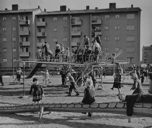 Archivfotografie "mannheim_kinderspielplaetze_gbg293"