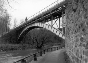 Eisenbahnbrücke : Hirschfelde-Rosenthal. Eisenbahnbrücke über die Neiße, südlich des ehemaligen Haltepunkts Rosenthal