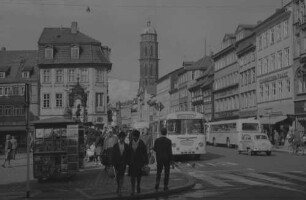 Göttingen: Markt mit Gänseliesel-Brunnen