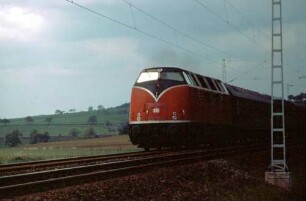 Eubigheim Lok 220 002 D UIC-X-Wagen
