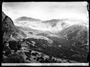 Delphi, Stadion, Krisatal und Parnass