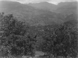 Berglandschaft : Blick über eine Berglandschaft.