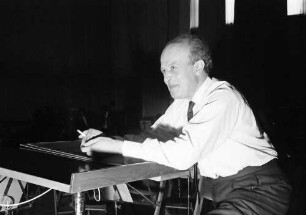 Donaueschingen: Donaueschinger Musiktage; Ernest Bour am Pult