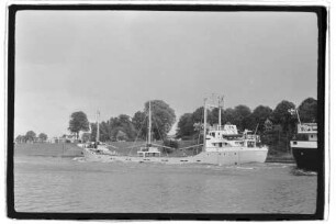 Bewa (1957), Frachtschiff, Behrens & Waller, Hamburg, Bau-Nr. 425