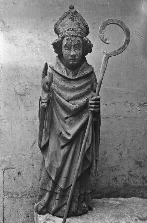 Figur eines segnenden Bischofs