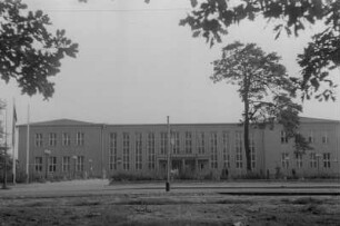 VEB Kabelwerk Oberspree : Rechenschaftlegung und Sprechstunde im VEB Kabelwerk Oberspree