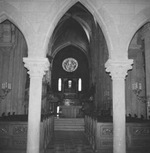 Benediktinerklosteranlage, Benediktiner Abteikirche, Martinsberg, Ungarn