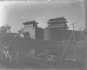 Toransicht : Das historische Yongding-Tor zu Peking