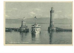 Hafeneinfahrt in Lindau am Bodensee