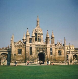 King's College —