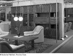 Anbauwand Kiew : Ausstellungskoje des VEB Möbelkombinat Zeulenroda-Triebes (ZEUTRIE) mit Anbauwand "Kiew