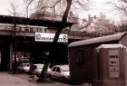 Berlin: S-Bahnhof Savignyplatz von der Bleibtreustraße aus