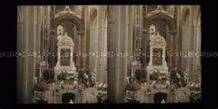 Innenansicht der Capilla del Pocito während einer Messe, Mexiko-Stadt