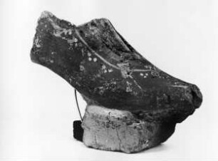 Fußfragment einer (etruskischen) Akroterfigur